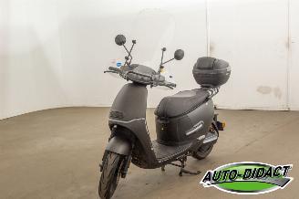 krockskadad bil bromfiets Overige  Horwin EK1 2023/12