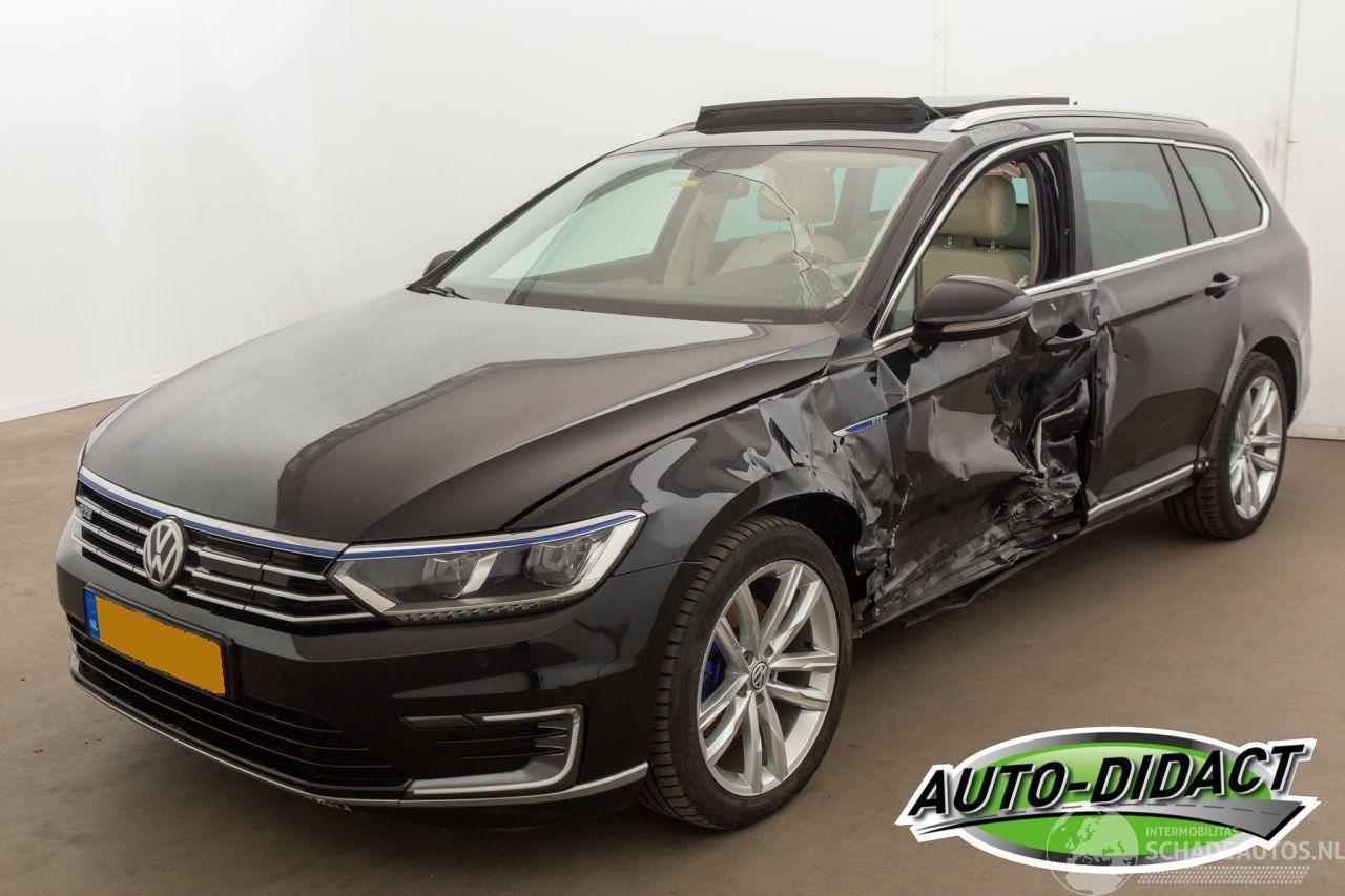 Volkswagen Passat GTE 1.4 TSI Variant Connected Series Plus