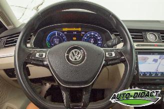 Volkswagen Passat GTE 1.4 TSI Variant Connected Series Plus picture 6