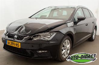 Coche accidentado Seat Leon 1.5 TSI Automaat Clima Digi Dash Style Ultimate Edition 2020/2