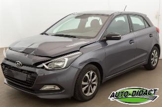 krockskadad bil auto Hyundai I-20 1.2 Airco 2019/1