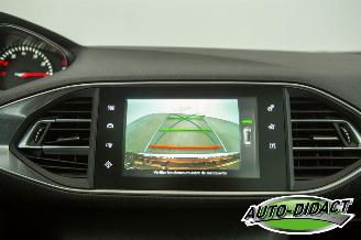 Peugeot 308 1.2 Clima Navi Pano Camera picture 8