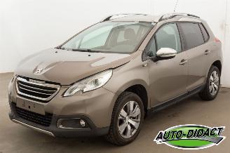 skadebil auto Peugeot 2008 1.2 88.215 km Clima Navi Access 2016/3