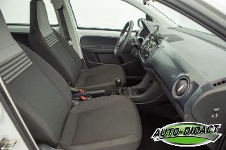 Volkswagen Up! 1.0 46.382 km Airco picture 13