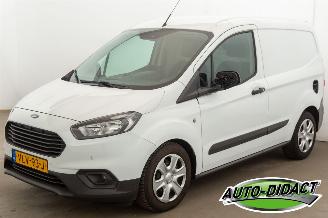 krockskadad bil auto Ford Transit 1.5 TDCI 69.535 km Navi Airco Trend Duratorq S&S 2021/10