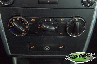 Mercedes B-klasse 200 Automaat Pano picture 8