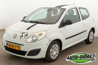 krockskadad bil auto Renault Twingo 1.2 Airco 104.690 km Authentique 2009/12