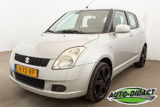 krockskadad bil auto Suzuki Swift 1.3 GLS 117.222 km Airco 2006/4