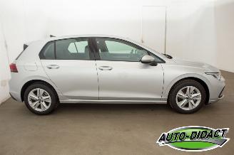 Volkswagen Golf 1.0 TSI 3129 km Clima Navi Camera Life Business picture 34