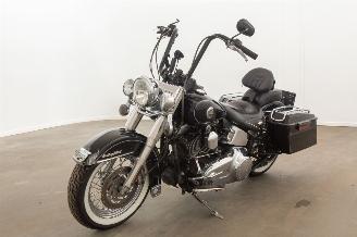 krockskadad bil motor Harley-Davidson DL 650 FLSTC 2013/2