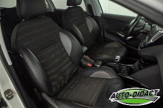 Peugeot 2008 1.6 BlueHDi Clima Navi Blue Lease Executive picture 18