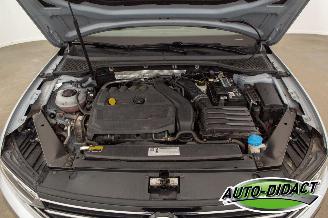 Volkswagen Passat 1.5 TSI Automaat Clima Navi Comfort Business picture 35
