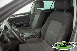Volkswagen Passat 1.5 TSI Automaat Clima Navi Comfort Business picture 28