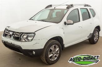 Damaged car Dacia Duster 1.5 dCi 115.812 km Leder Airco Prestige 2015/5
