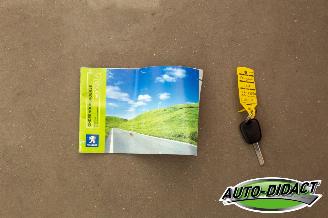 Peugeot 107 1.0-12V XS picture 30