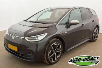 uszkodzony samochody osobowe Volkswagen ID.3 First Plus 58 kWh Camera Navi Clima 2020/12