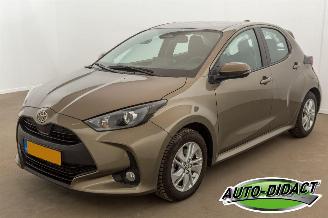 krockskadad bil auto Toyota Yaris 1.5 Hybrid Automaat 32.752 km 115 Business 2024/7