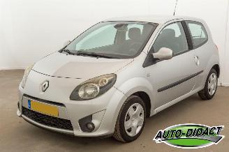 krockskadad bil auto Renault Twingo 1.2 Dynamique Airco 2008/2