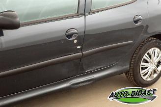 Peugeot 206+ 1.4 XS Airco picture 26
