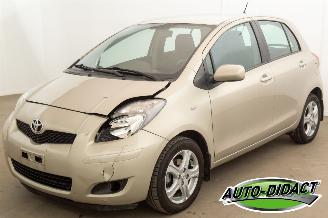 uszkodzony samochody osobowe Toyota Yaris 1.3 Sol Automaat Airco 77.439 km Carpas 2011/2