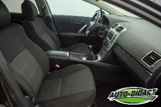 Toyota Avensis 1.8 VVTi Clima Navi Business picture 18