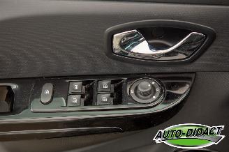 Renault Clio 1.2 GT Automaat Clima Navi Camera 1 verbrande klep in motor picture 12