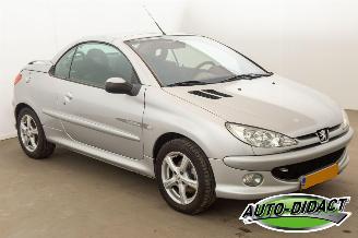 Peugeot 206 CC 1.6-16V 98.259 km Clima Quiksilver picture 4