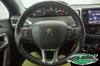 Peugeot 2008 1.2 Access Airco picture 5