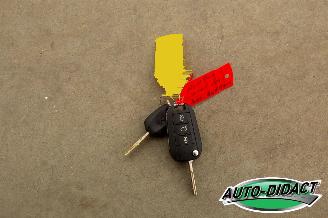 Peugeot 2008 1.2 Access Airco picture 24