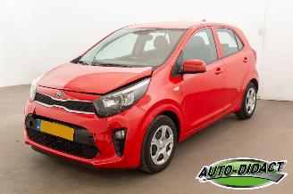 Damaged car Kia Picanto 1.0 MPi 41.106 km NAP Airco Camera ComfortPlusLine 2020/3
