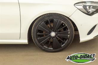 Mercedes Cla-klasse 180 Shooting Brake Automaat Pano Leder Navi picture 37