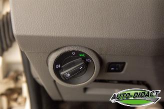 Volkswagen Transporter 2.0 TDI 66kw Motorschade picture 12