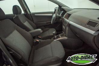 Opel Astra 1.6 Airco Edition picture 17