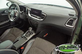 Kia Ceed 1.5 T-GDi Automaat Motorschade MHEV DynamicPlusLine picture 19