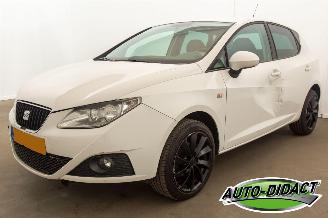 krockskadad bil auto Seat Ibiza 1.4 Good Stuff Airco 2010/3