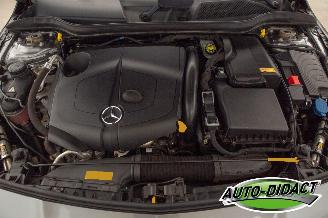 Mercedes Cla-klasse 200d Automaat Navi Airco Shooting Brake picture 33