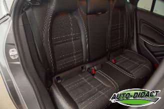 Mercedes Cla-klasse 200d Automaat Navi Airco Shooting Brake picture 24