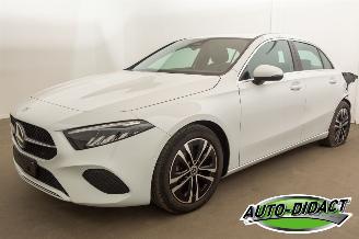Damaged car Mercedes A-klasse A180 Automaat Digi Dash Navi Camera 2023/6