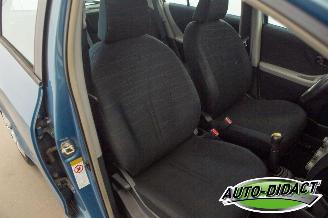 Toyota Yaris 1.3 VVTi Sol Airco picture 18