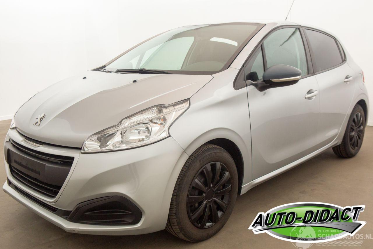 Peugeot 208 1.2 Like Airco 50kw 78.284 km CARPAS