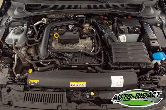 Volkswagen Polo 1.0 TSI Pano Dig Dash Clima Navi Business R Highline picture 31