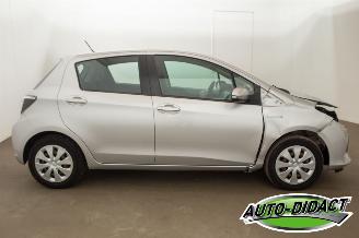 Toyota Yaris 1.5 Full Hybrid Automaat Navi Camera picture 43