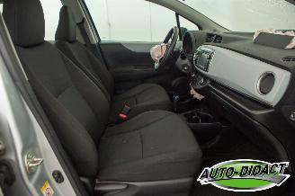 Toyota Yaris 1.5 Full Hybrid Automaat Navi Camera picture 22