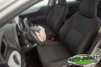Toyota Yaris 1.5 Full Hybrid Automaat Navi Camera picture 27