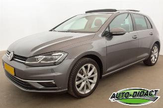 krockskadad bil auto Volkswagen Golf 1.4 TSI Navi Pano Digi Dash Clima Highline 2017/5