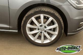 Volkswagen Golf 1.4 TSI Navi Pano Digi Dash Clima Highline picture 35