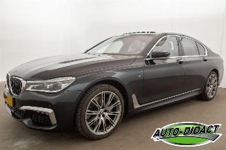 Coche accidentado BMW 7-serie 740d xDrive Automaat Navi Camera Elek Dak Leder High Executive 2019/2