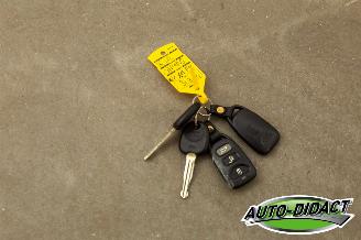 Kia Carens 2.0 CVVT Clima 7p. X-ecutive picture 25