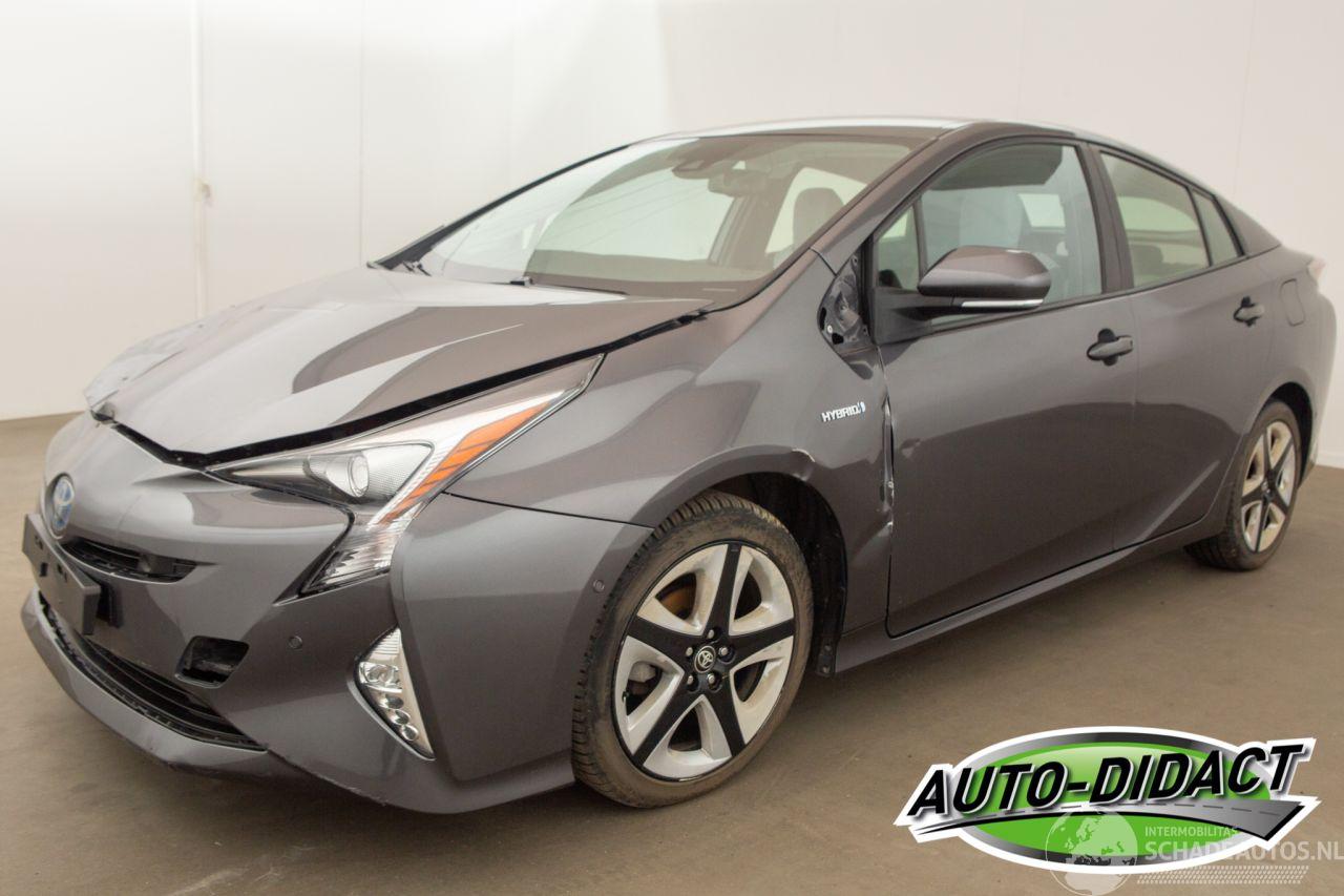 Toyota Prius 1.8 Hybrid Automaat Clima Navi Camera