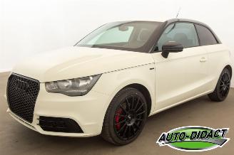 Unfallwagen Audi A1 1.6 TDI Airco Attraction 2011/1